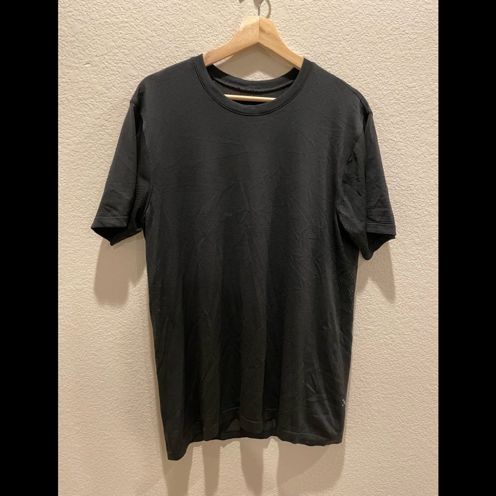 Lululemon Men’s Training Vent Tech Short Sleeves Shirt